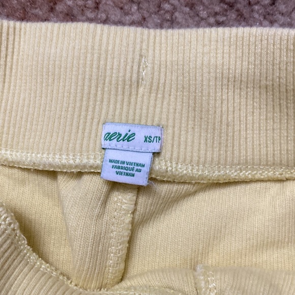 Aerie matching crewneck and shorts set - Picture 4 of 6